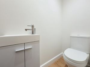 Photo 25- click for photo gallery